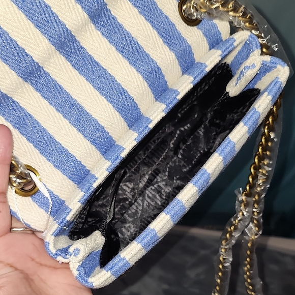 Kurt Geiger Mini - Picture 2 of 8